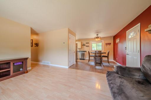806 Callaway Street E, Saint Joseph, MN 56374