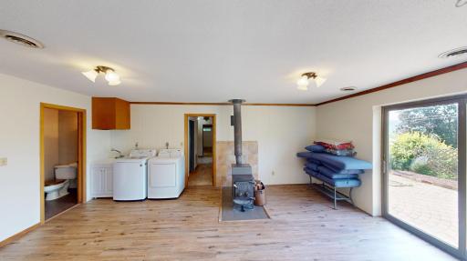 Laundry Area_.jpg