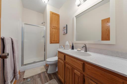 14 bathroom.jpg