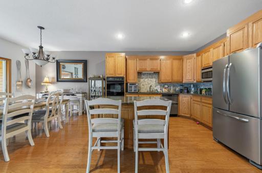 19 kitchen.jpg