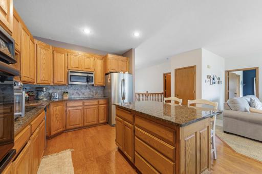 23 kitchen.jpg