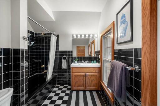 1122 Ashland Avenue, Saint Paul, MN 55104