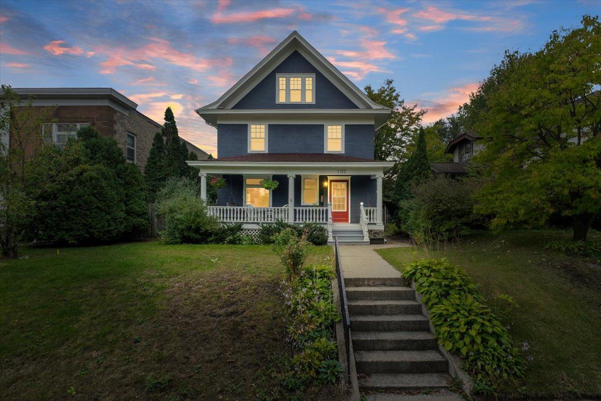 Property photo for 1122 Ashland Avenue, Saint Paul, MN 55104
