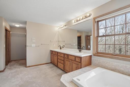 8781 Royal Court NW, Anoka, MN 55303