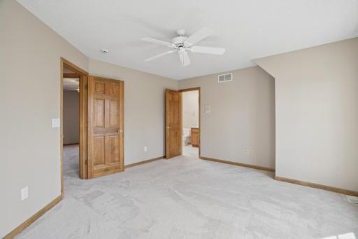 8781 Royal Court NW, Anoka, MN 55303