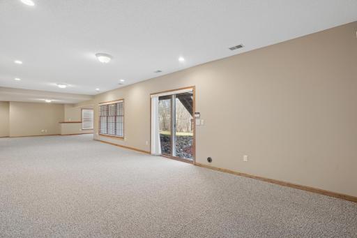 8781 Royal Court NW, Anoka, MN 55303