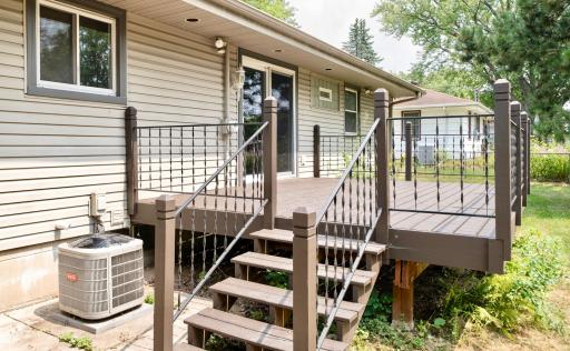 602 Moundsview Avenue, Roseville, MN 55113