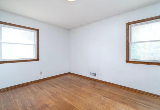602 Moundsview Avenue, Roseville, MN 55113
