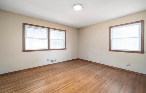 602 Moundsview Avenue, Roseville, MN 55113