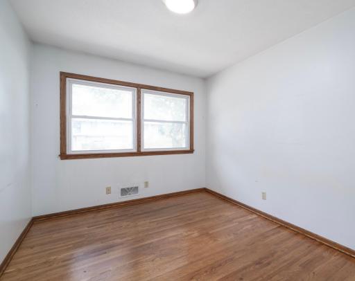 602 Moundsview Avenue, Roseville, MN 55113
