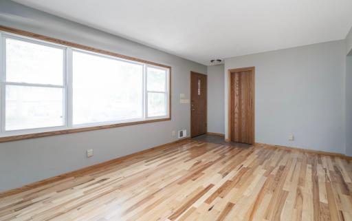 602 Moundsview Avenue, Roseville, MN 55113