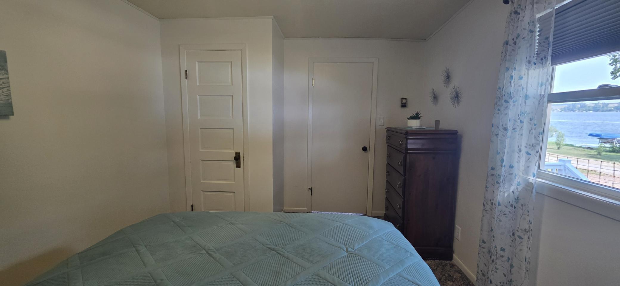 38477.jpg
