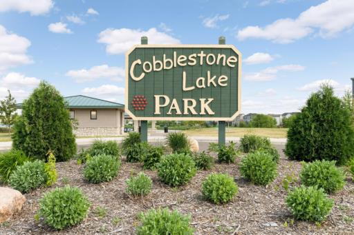 15558 Eagle Ridge Road, 1305, Apple Valley, MN 55124