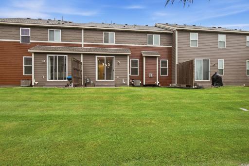 Low-maintenance HOA-managed grounds
