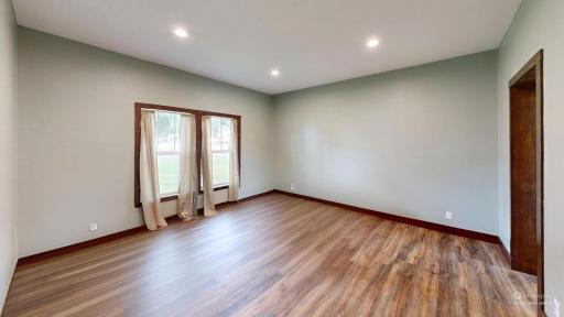 209 Farmdale Avenue, Lake Lillian, MN 56253