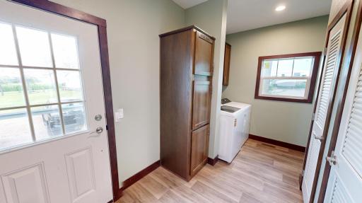 209 Farmdale Avenue, Lake Lillian, MN 56253