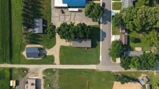 209 Farmdale Avenue, Lake Lillian, MN 56253