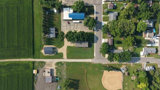 209 Farmdale Avenue, Lake Lillian, MN 56253