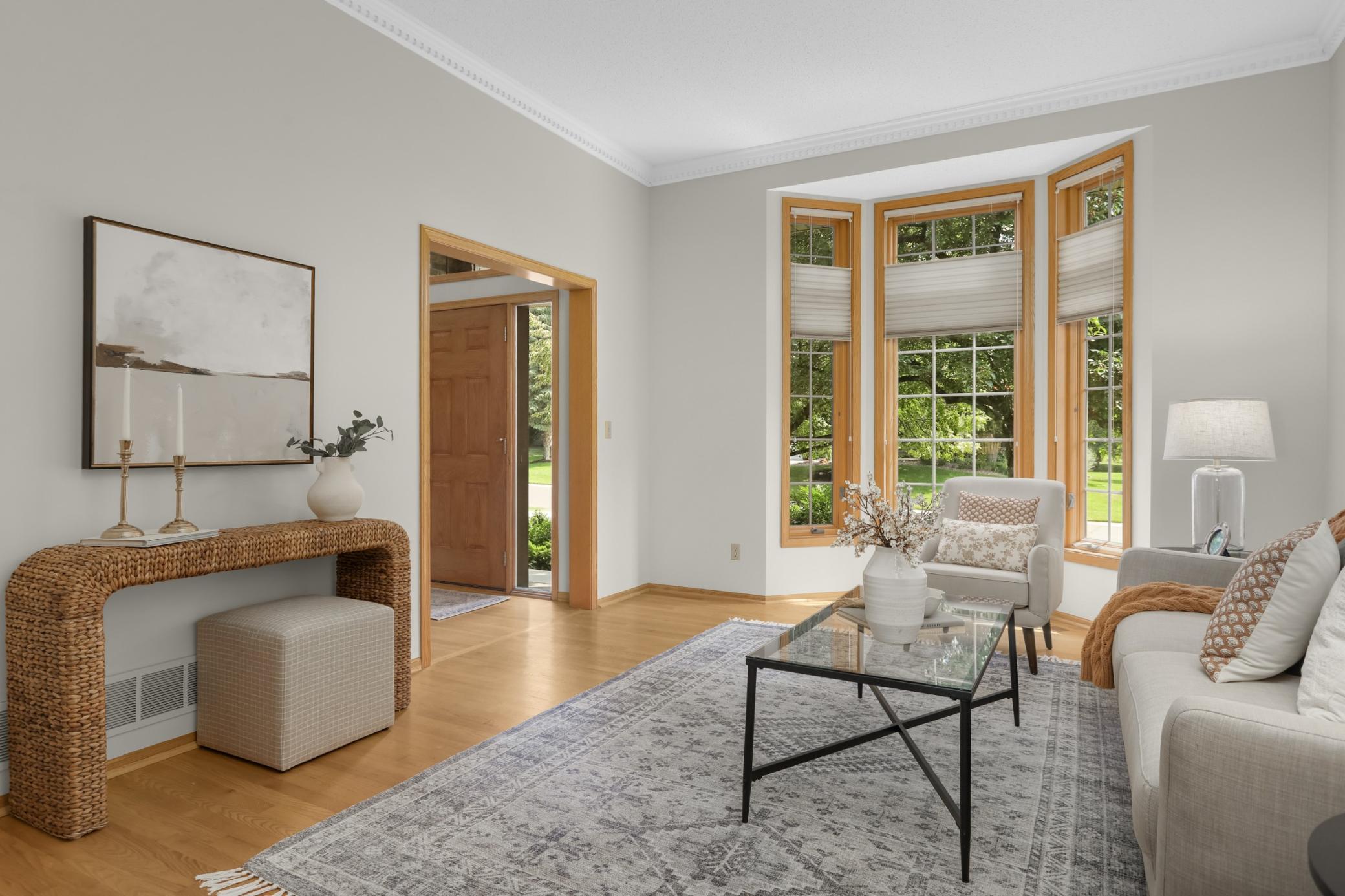 Large living room with 10ft ceilings and large bay window