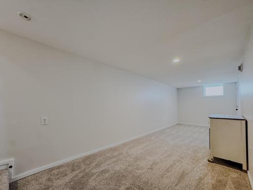 1057 Linn Avenue, Owatonna, MN 55060
