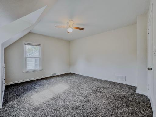 1057 Linn Avenue, Owatonna, MN 55060