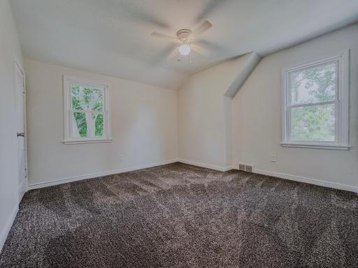1057 Linn Avenue, Owatonna, MN 55060
