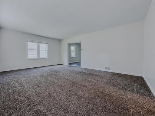 1057 Linn Avenue, Owatonna, MN 55060