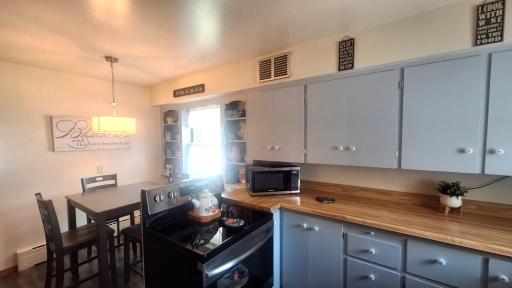 1201 Mountain Avenue, Walhalla, ND 58282
