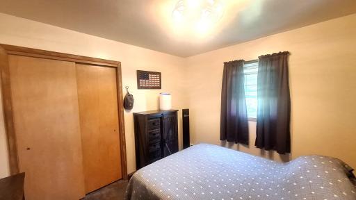 1201 Mountain Avenue, Walhalla, ND 58282