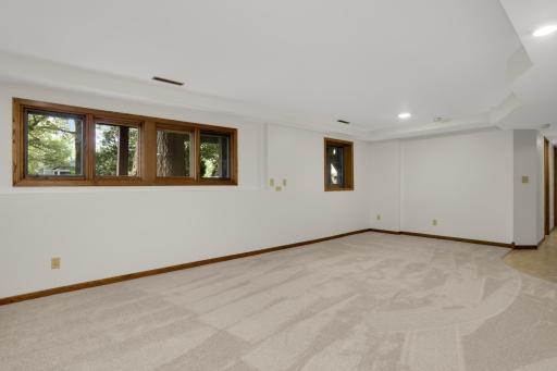 4695 Kent Street, Shoreview, MN 55126