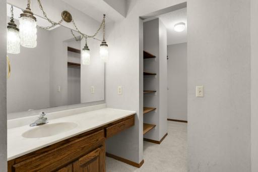 4695 Kent Street, Shoreview, MN 55126