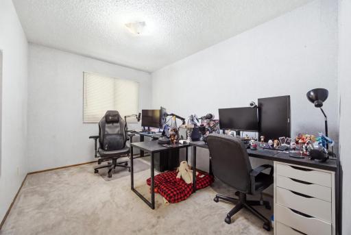 306 37th Avenue S, Moorhead, MN 56560