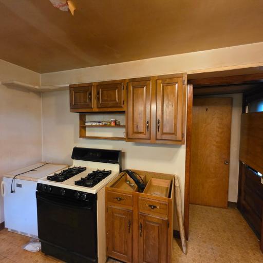2968 Hallmark Avenue N, Saint Paul, MN 55128