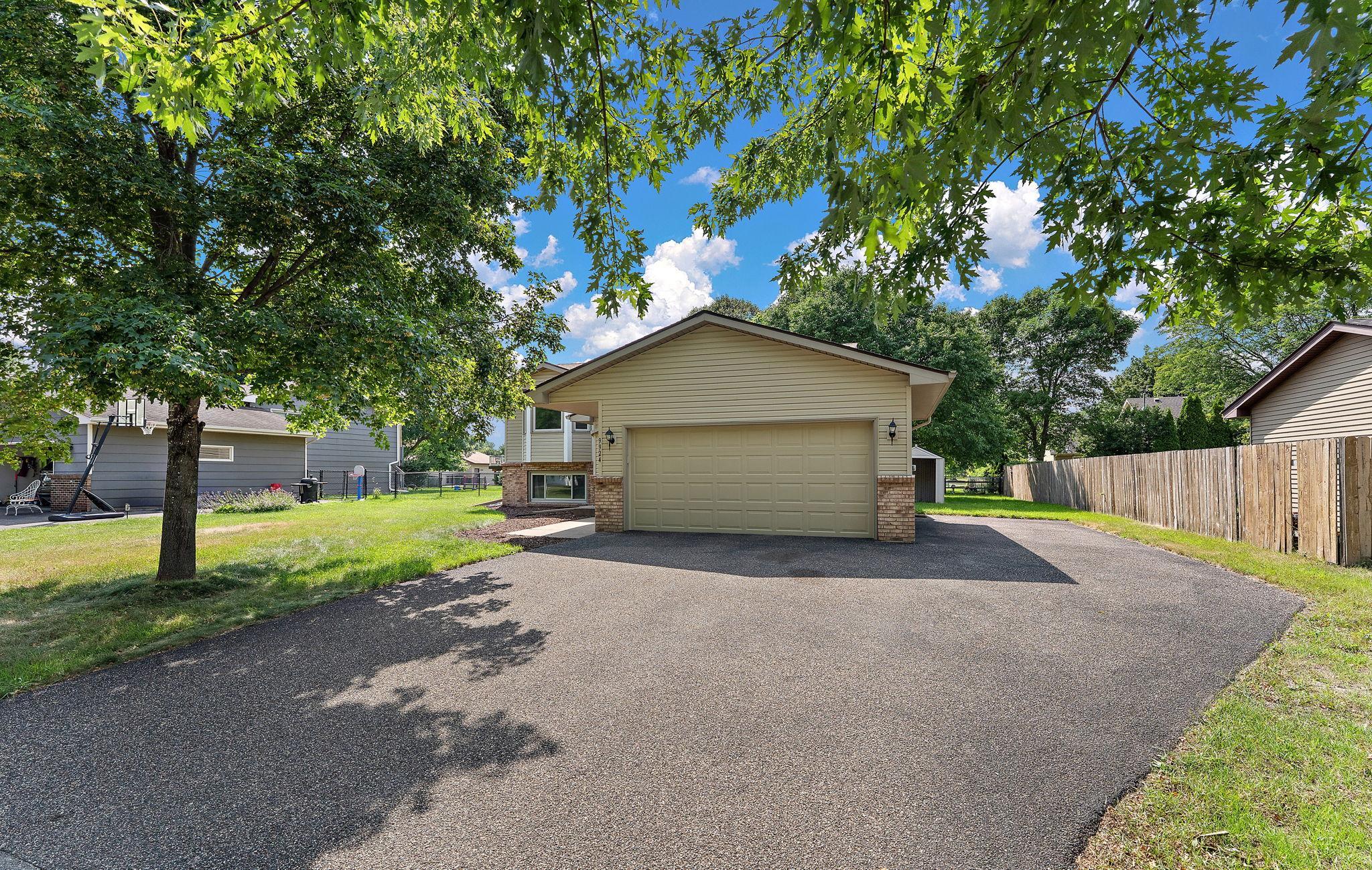 9924 Xebec Street NE, Circle Pines, MN 55014