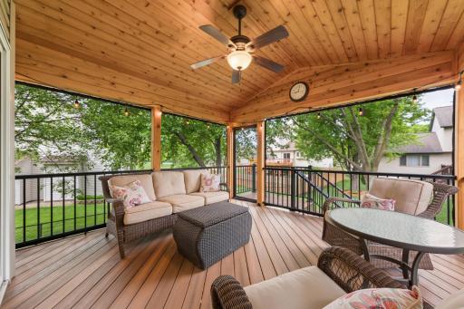 9039 Vickors Crossing, Minneapolis, MN 55443