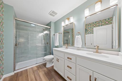 9039 Vickors Crossing, Minneapolis, MN 55443
