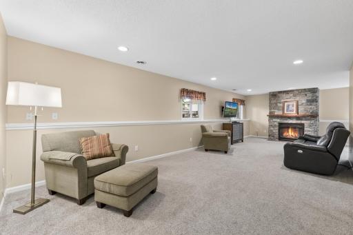 9039 Vickors Crossing, Minneapolis, MN 55443