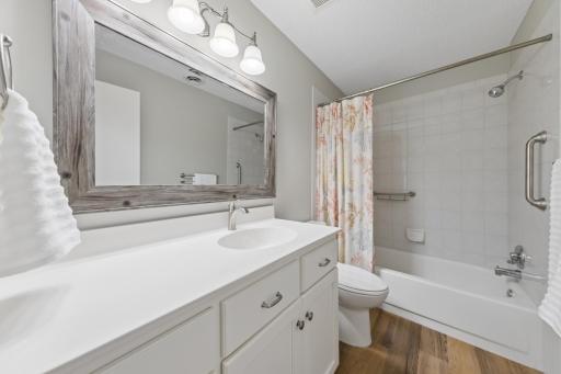 9039 Vickors Crossing, Minneapolis, MN 55443