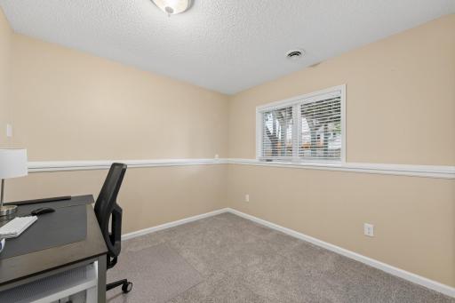 9039 Vickors Crossing, Minneapolis, MN 55443