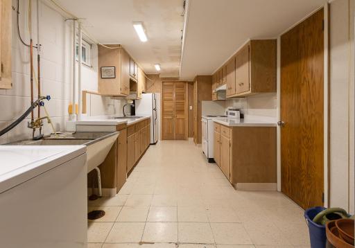 Laundry and second kitchen.jpg