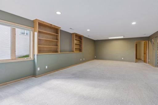 9296 Tewsbury Bend, Maple Grove, MN 55311