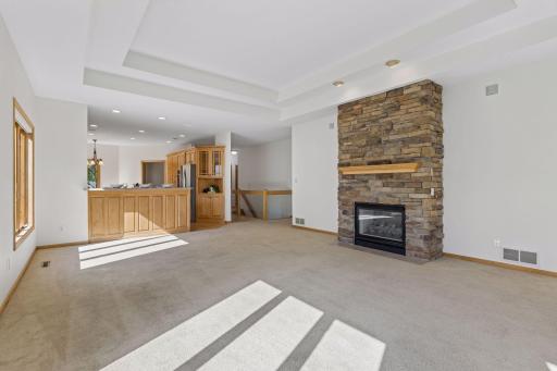 9296 Tewsbury Bend, Maple Grove, MN 55311