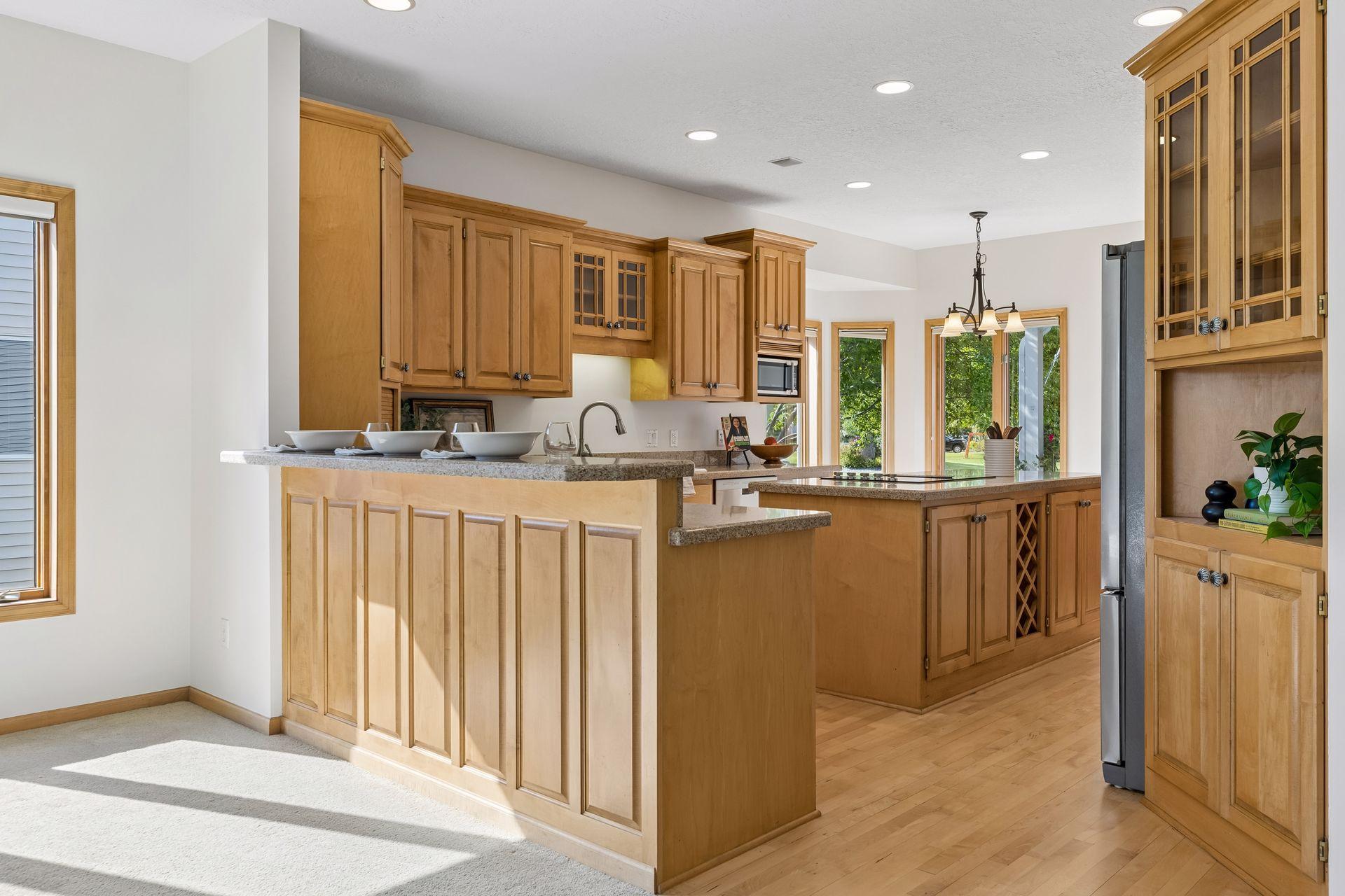 Eat In Kitchen with Counter Seating