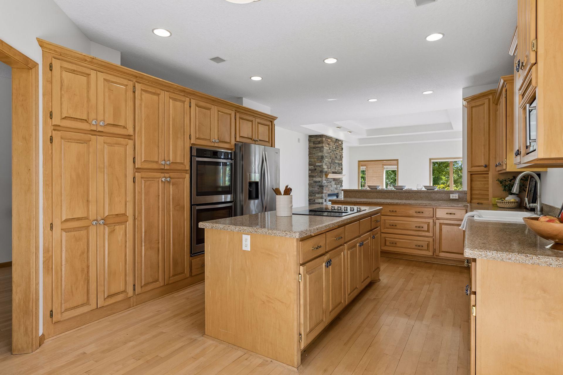 Kitchen Island, Pantry and Double Oven
