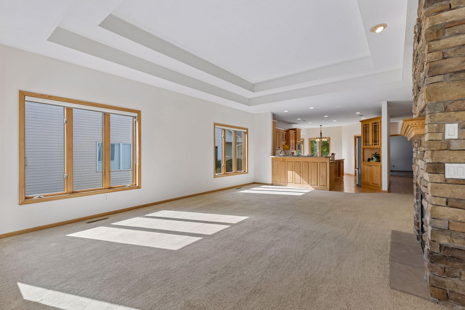 End Townhouse Unit with Lots of Sunlight