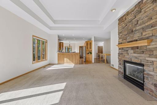 Natural Sunlight Floods light with Western Exposure