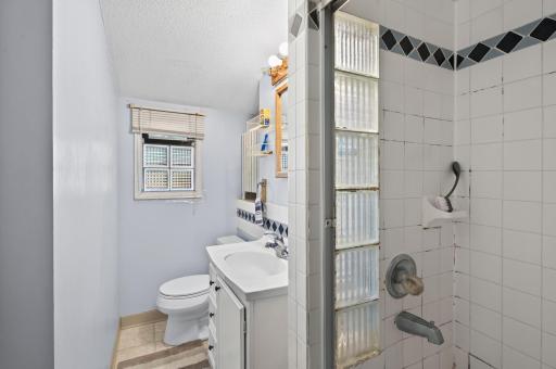 1437 Minnehaha Avenue W, Saint Paul, MN 55104