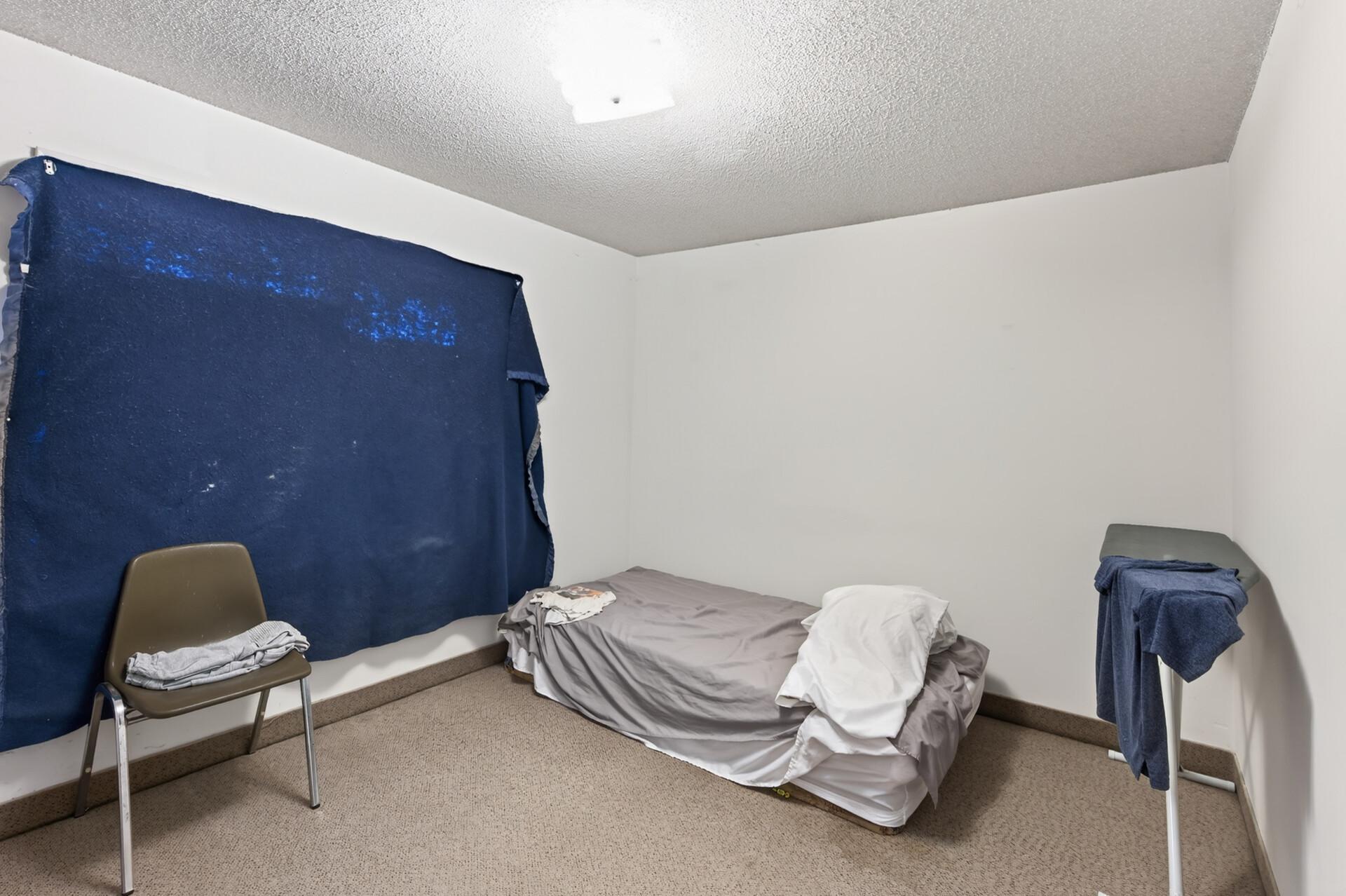 Upper Level Bedroom 1
