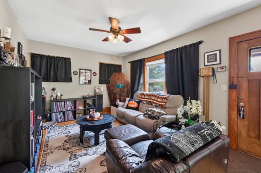 1437 Minnehaha Avenue W, Saint Paul, MN 55104