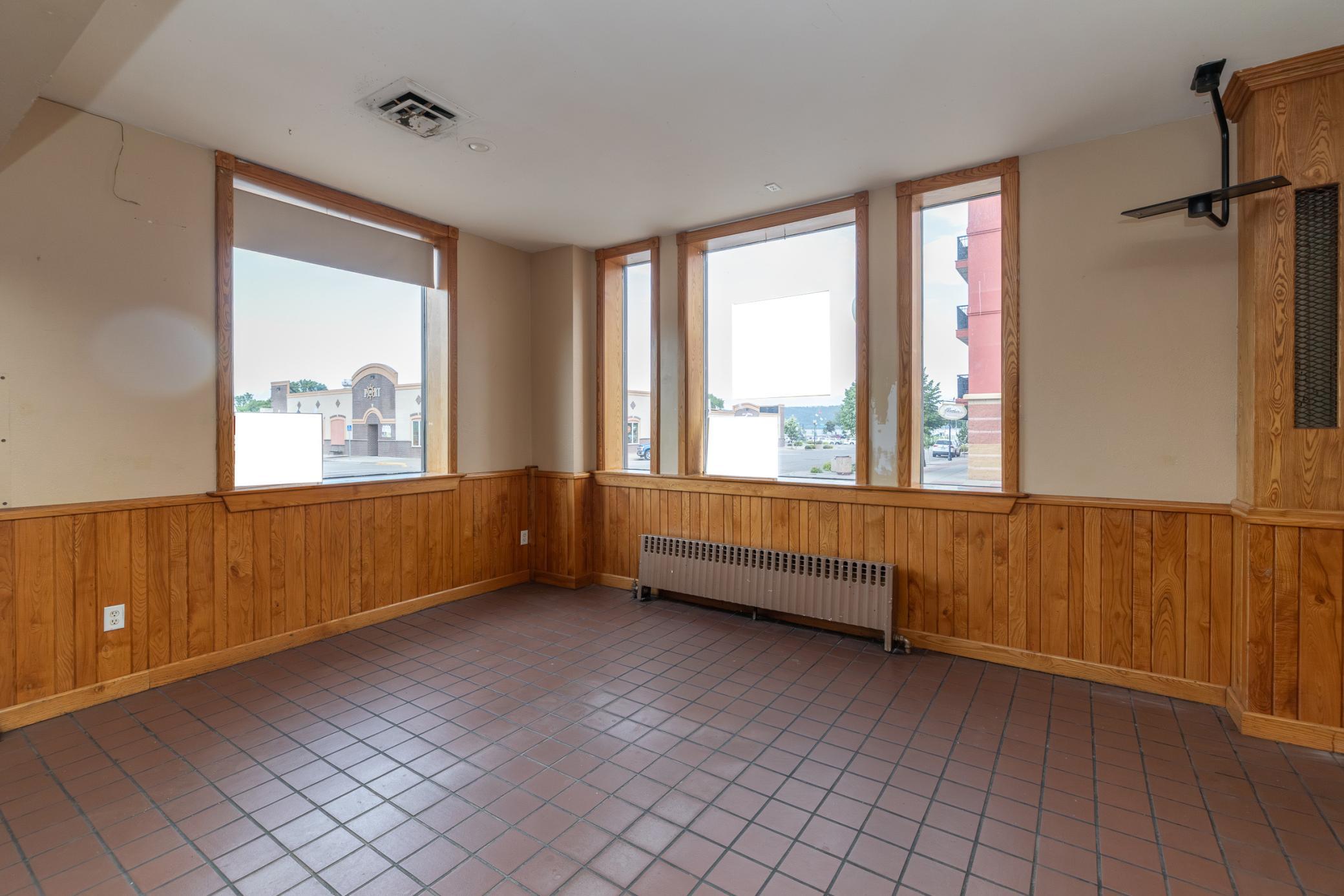 Lots of natural light through the front side windows